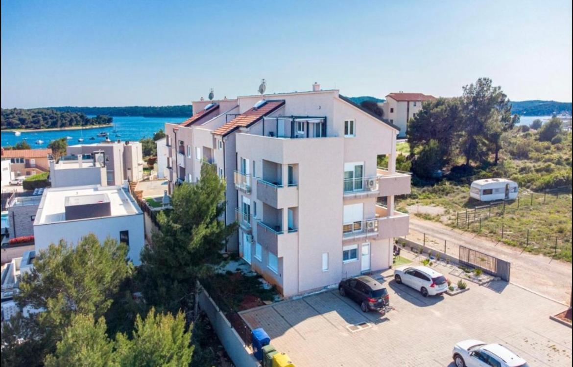 Apartman Yacht Medulin Exteriér fotografie